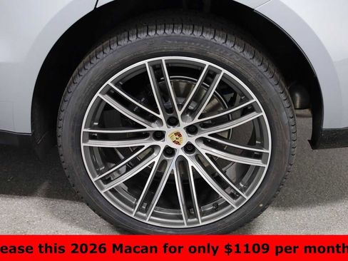 Certified 2026 Porsche Macan image 39