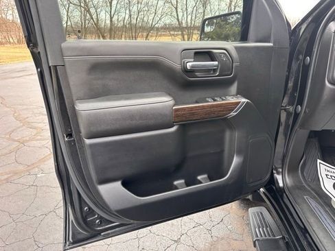 Used 2021 GMC Sierra 1500 Elevation w/ LPO, Elevation Black Package image 13