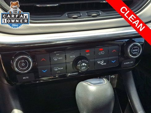 Used 2022 Jeep Compass Limited w/ Sun and Sound Group AWD/4WD image 16