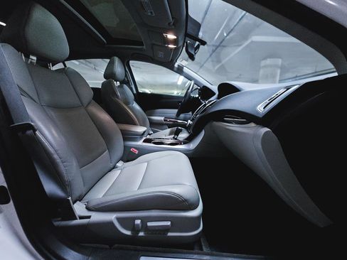 Used 2015 Acura TLX FWD image 31