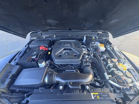 Used 2019 Jeep Wrangler Unlimited Rubicon image 30