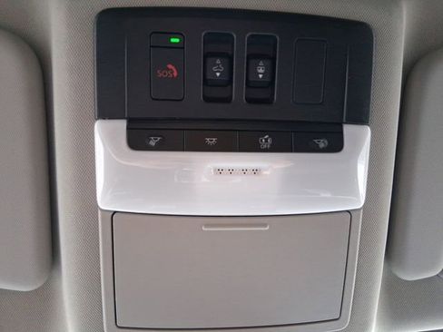 New 2026 Nissan Rogue Platinum image 7