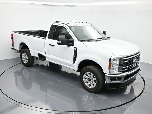 Used 2024 Ford F350 XLT w/ 360-Degree Camera Package image 27