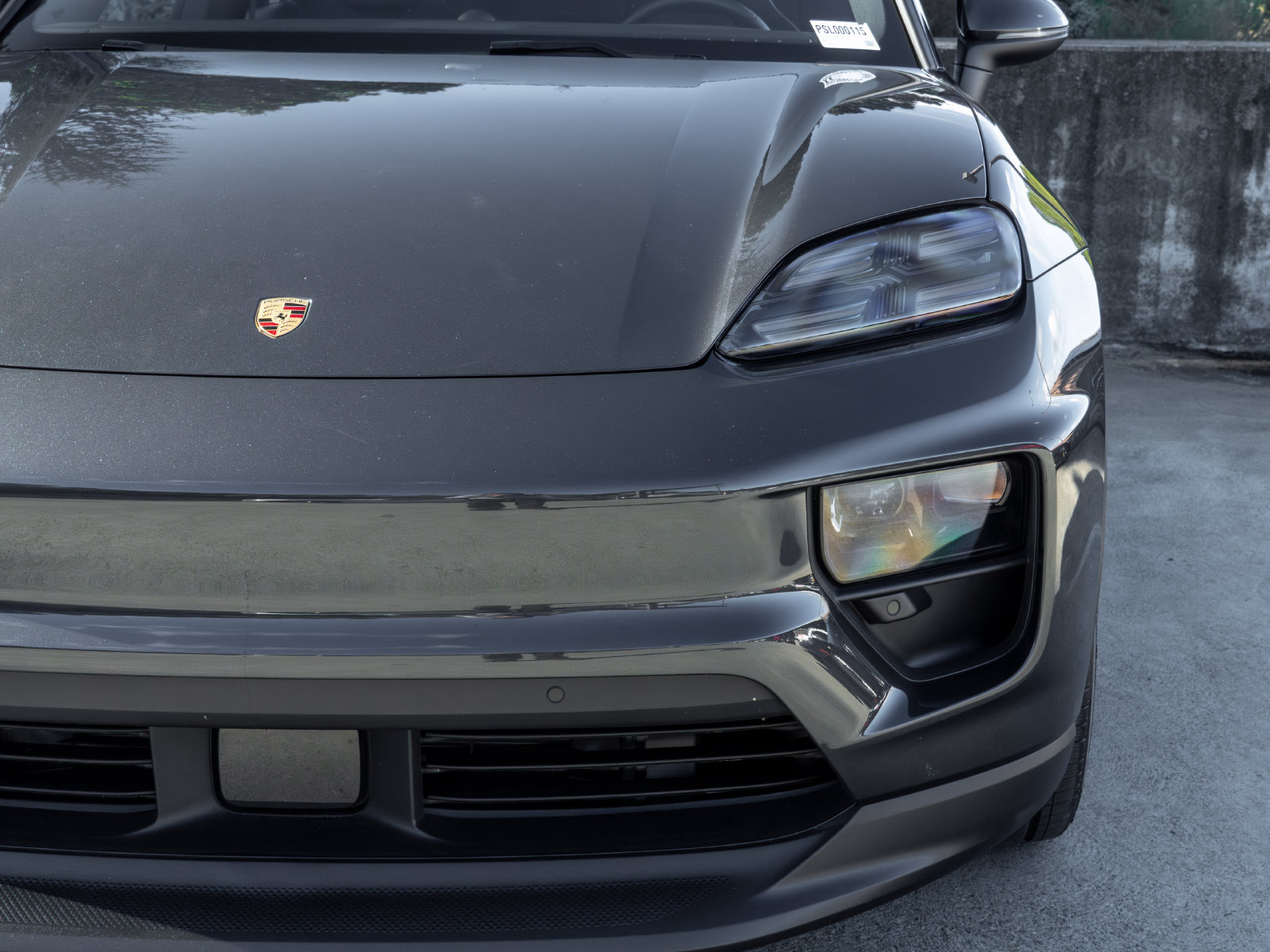 Certified 2025 Porsche Macan 4 Electric AWD/4WD image 16