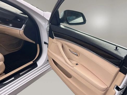 Used 2014 BMW 528i xDrive Sedan image 24