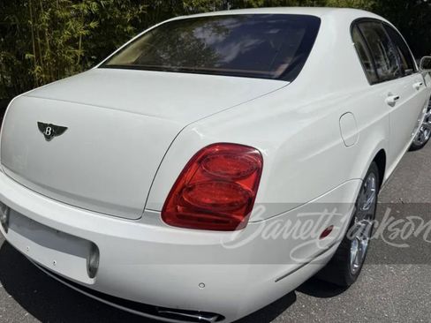 Used 2008 Bentley Flying Spur Flying Spur image 2