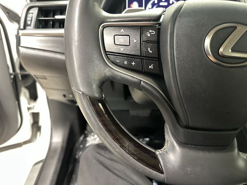 Used 2019 Lexus ES 350 w/ Premium Package FWD image 19