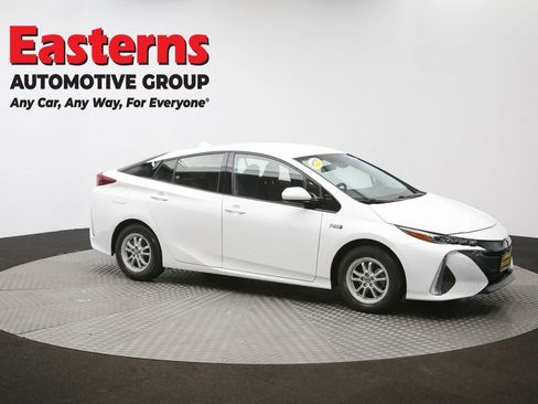 Used 2018 Toyota Prius Prime Plus image 46