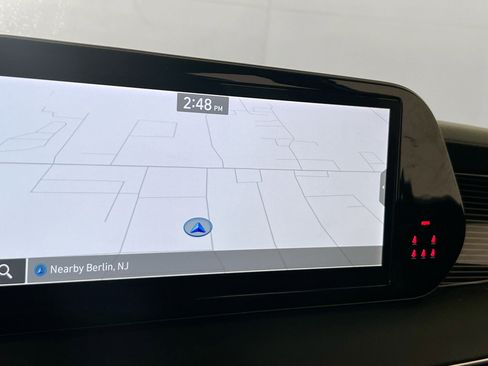 Used 2023 Hyundai Palisade Calligraphy image 11