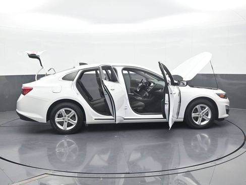 Used 2022 Chevrolet Malibu LS image 65
