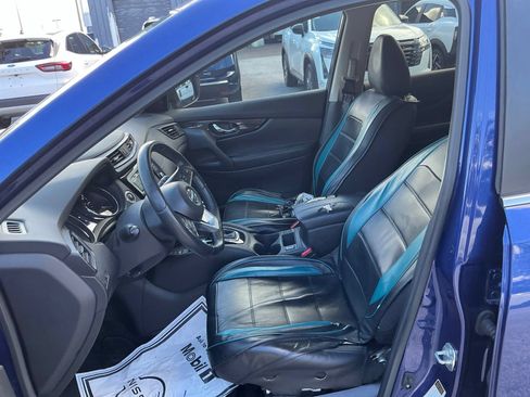Used 2020 Nissan Rogue SL w/ Premium Package FWD image 12