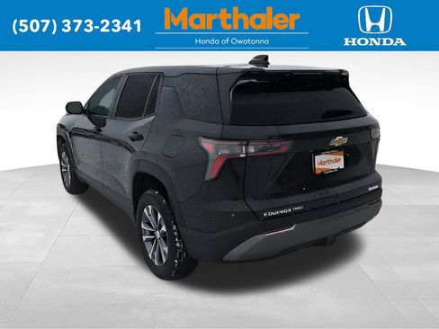 Used 2025 Chevrolet Equinox LT AWD/4WD image 3
