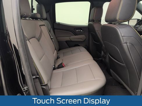 Used 2025 Chevrolet Colorado ZR2 w/ Technology Package image 18