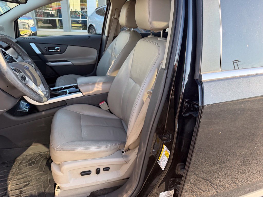 Used 2012 Ford Edge Limited FWD image 10