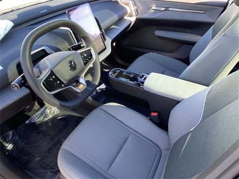 New 2026 Volvo EX30 Plus image 19