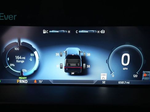 Used 2025 Ford F150 Lightning Flash AWD/4WD image 7