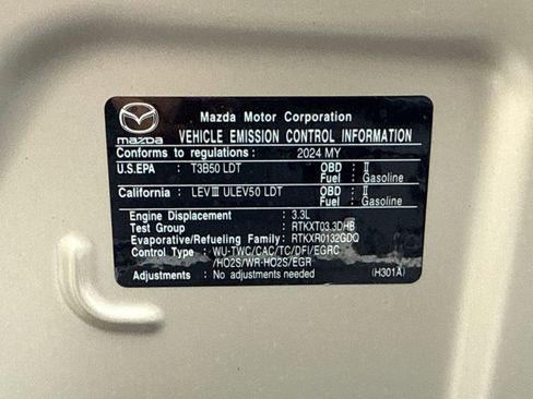 Used 2024 MAZDA CX-90 3.3 Turbo w/ Premium Package image 9