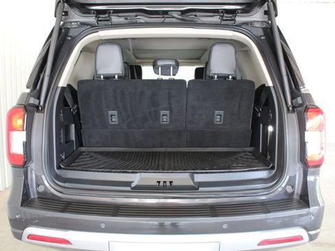 Used 2024 Ford Expedition XLT RWD image 7