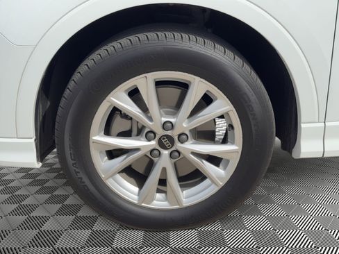Used 2025 Audi Q3 2.0T Premium w/ Convenience Package AWD/4WD image 12