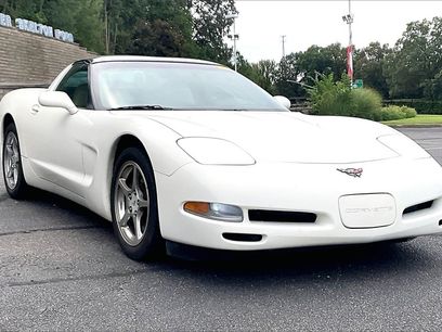 Used 2002 Chevrolet Corvette Coupe w/ Preferred Equipment Group2