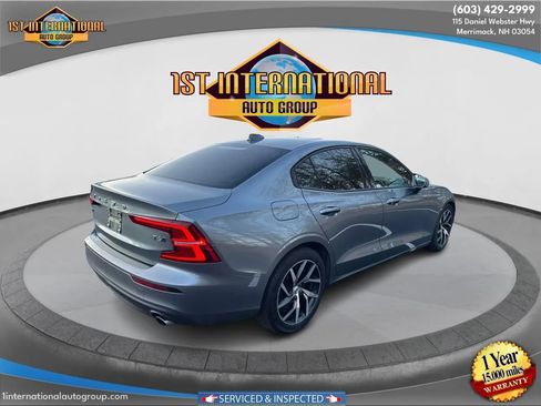 Used 2019 Volvo S60 T6 Momentum w/ Premium Package image 9