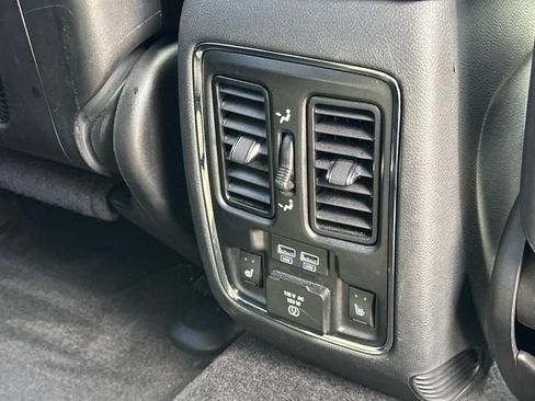 Used 2015 Jeep Grand Cherokee High Altitude AWD/4WD image 14