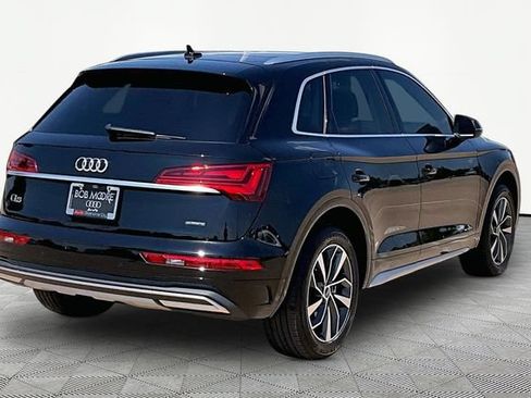 Used 2021 Audi Q5 2.0T Premium Plus w/ Premium Plus Package AWD/4WD image 2