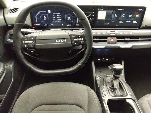 Used 2025 Kia K4 EX FWD image 22