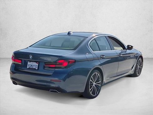 Used 2023 BMW 530i w/ Convenience Package RWD image 5