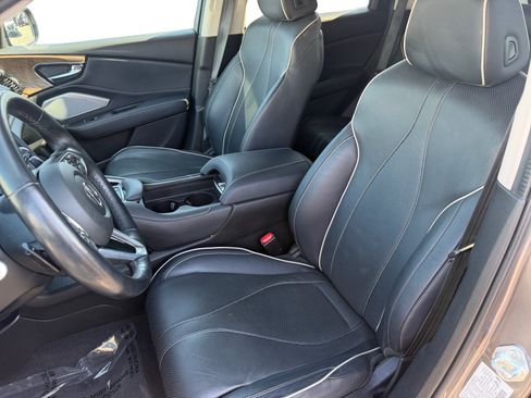 Used 2024 Acura RDX SH-AWD w/ Advance Package image 9