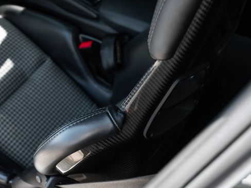 Used 2018 Porsche 911 GT3 RWD image 13