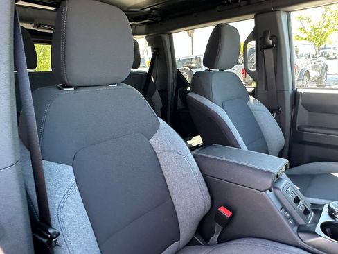 New 2025 Ford Bronco Big Bend AWD/4WD image 17
