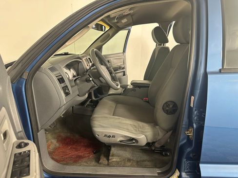 Used 2005 Dodge Dakota SLT image 22