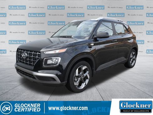Used 2025 Hyundai Venue SEL FWD image 1