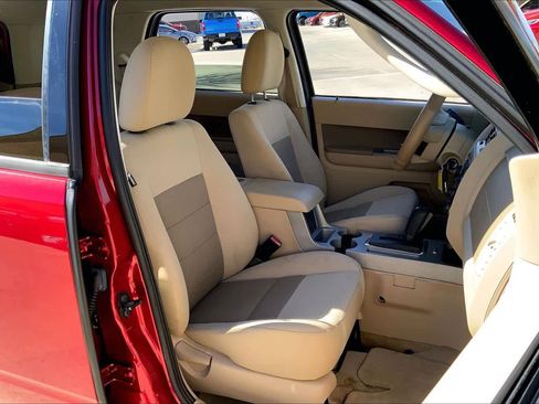 Used 2009 Ford Escape XLT image 9