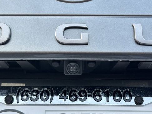 Certified 2025 Nissan Rogue SV image 17