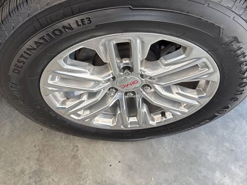 Used 2021 GMC Yukon SLT w/ SLT Premium Package image 20