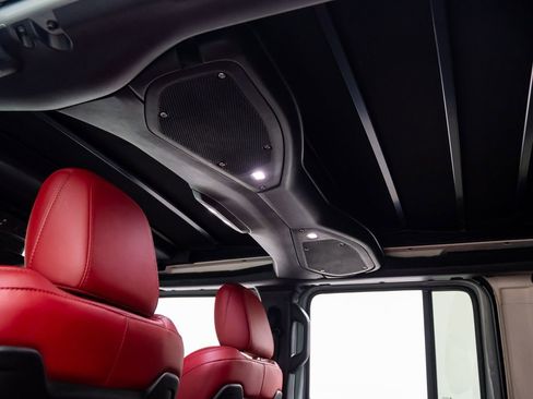 Used 2024 Jeep Wrangler Unlimited Rubicon 392 image 17