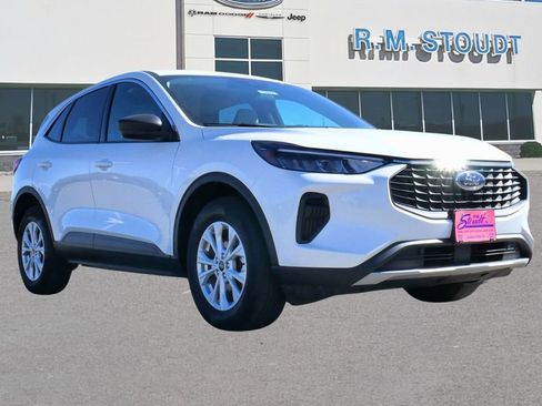 Used 2023 Ford Escape Active AWD/4WD image 13