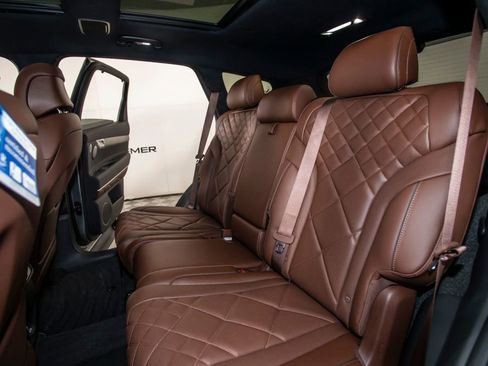 Used 2025 Genesis GV80 3.5T Prestige image 14