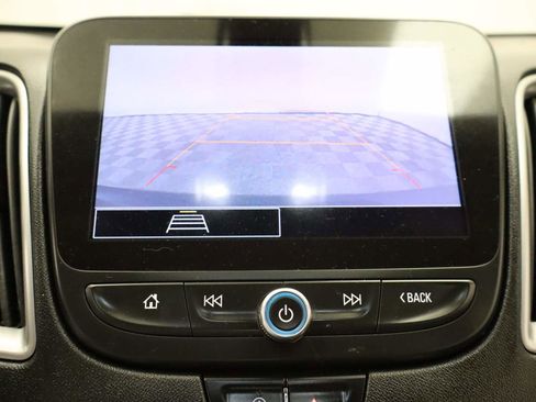 Used 2022 Chevrolet Malibu LT FWD image 11