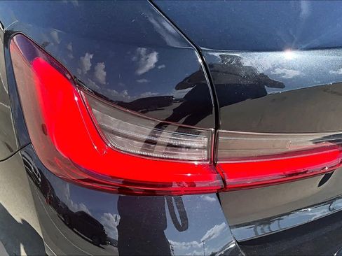 Used 2023 BMW 330i Sedan w/ Parking Assistance Package RWD image 28