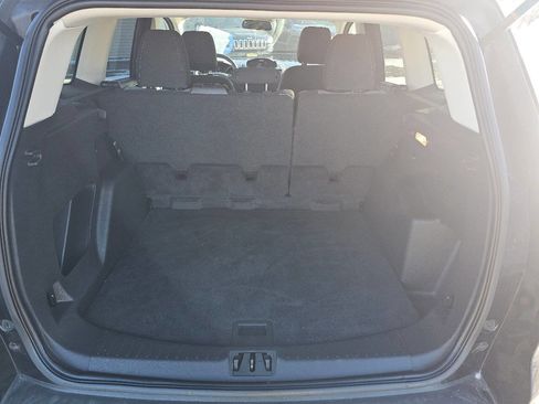 Used 2017 Ford Escape SE w/ SE Cold Weather Package image 9