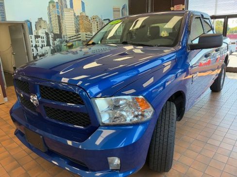 Used 2019 RAM 1500 Express AWD/4WD image 7