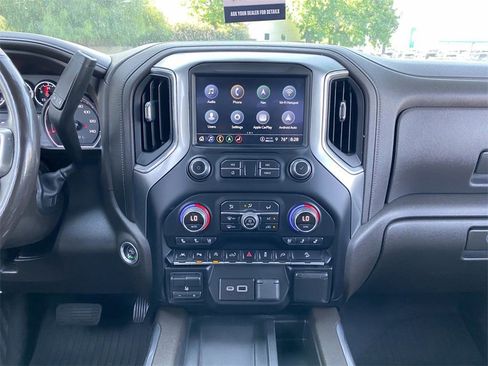 Used 2022 Chevrolet Silverado 1500 LTZ AWD/4WD image 33
