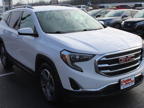 Used 2021 GMC Terrain SLT image 4