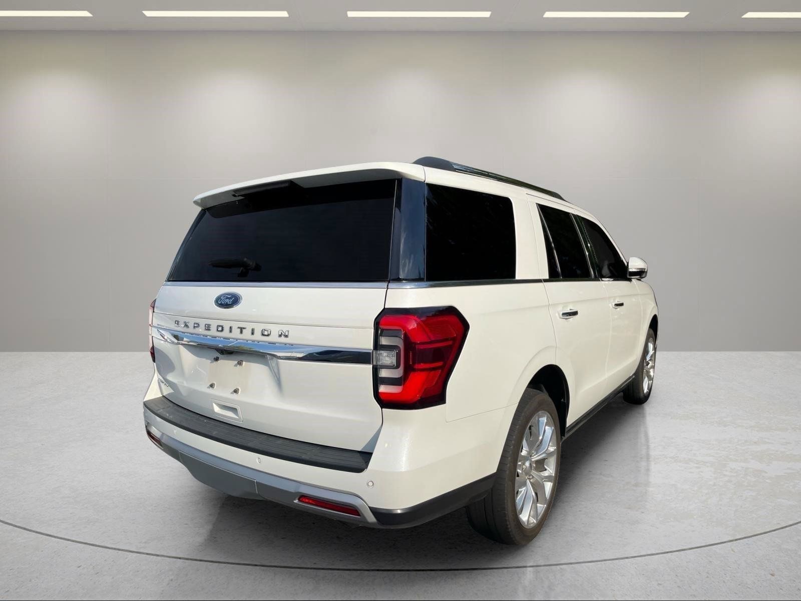 Used 2024 Ford Expedition Limited RWD image 7