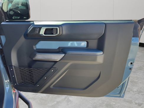 Used 2021 Ford Bronco First Edition AWD/4WD image 13