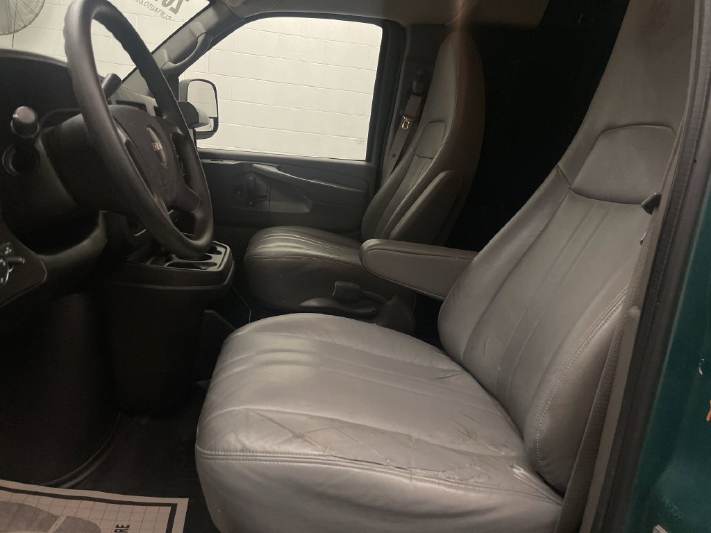 Used 2014 GMC Savana 1500 RWD image 10