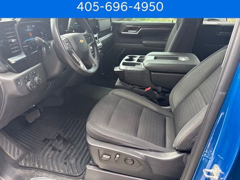 Used 2022 Chevrolet Silverado 1500 LT AWD/4WD image 19